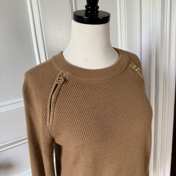 NWT Michael Kors Women’s Classic Cropped Sweater Double Zippers Dark Camel Small - Picture 2 of 14